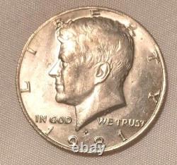 1981 P John F. Kennedy Half Dollar Strange Flat R Error Help Me Out - Rare